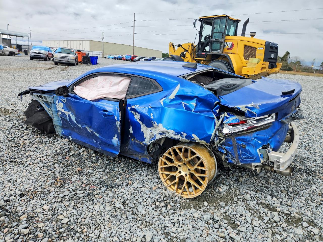 2016 CHEVROLET CAMARO LT photo 4