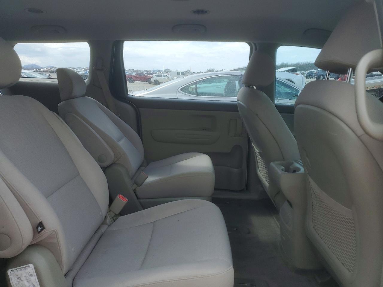 2017 KIA SEDONA L photo 11