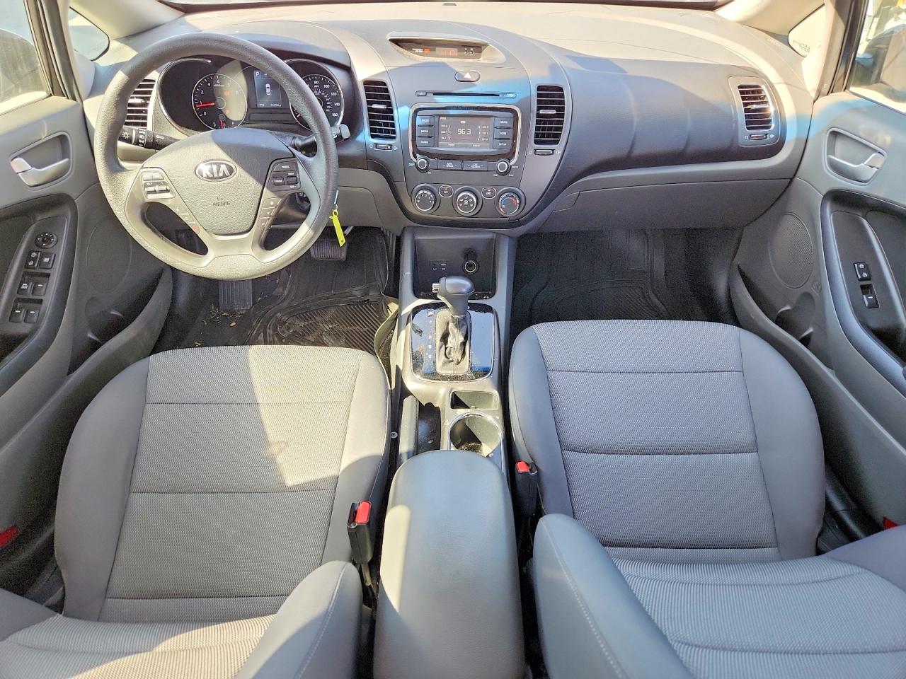 2018 KIA FORTE LX photo 8