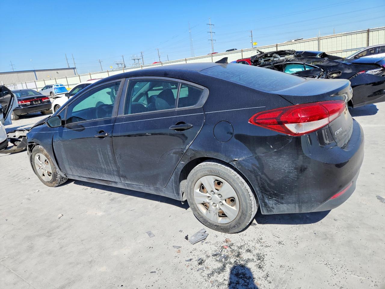 2018 KIA FORTE LX photo 2