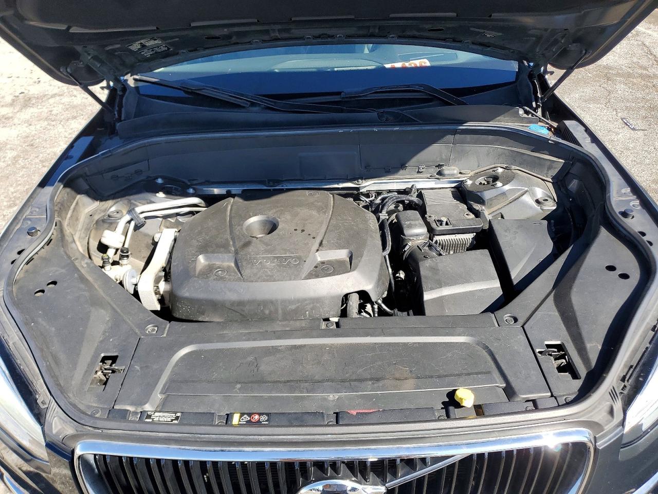 2016 VOLVO XC90 T6 photo 12