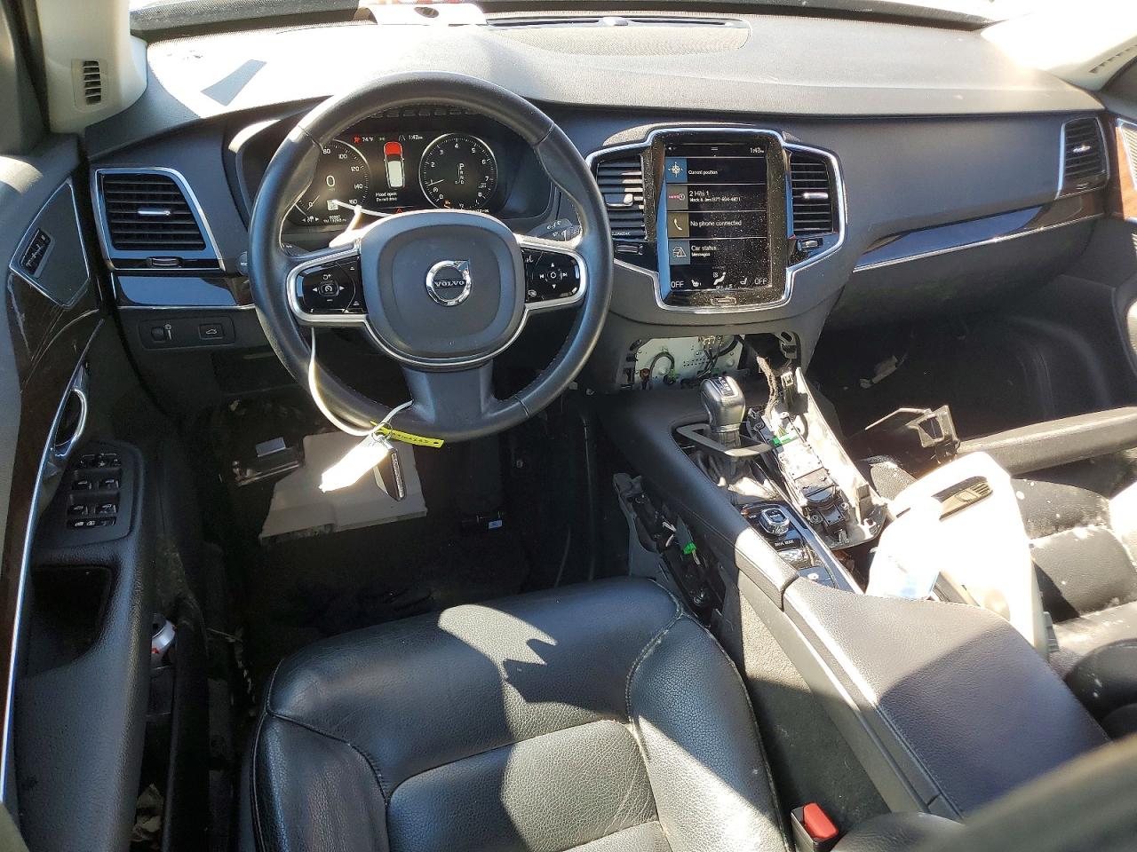 2016 VOLVO XC90 T6 photo 8