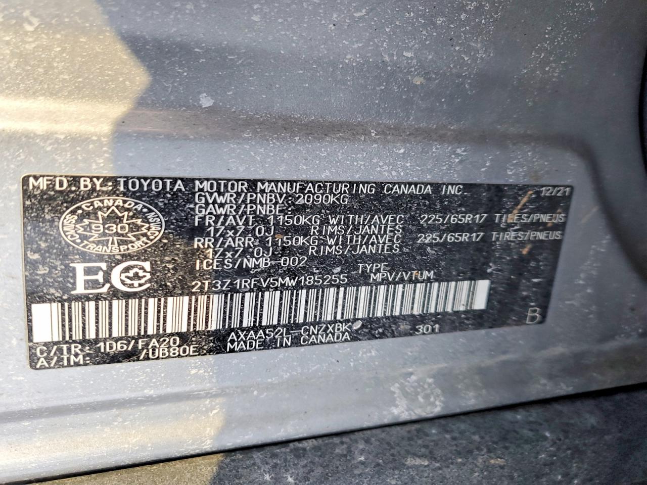 2021 TOYOTA RAV4 LE photo 37