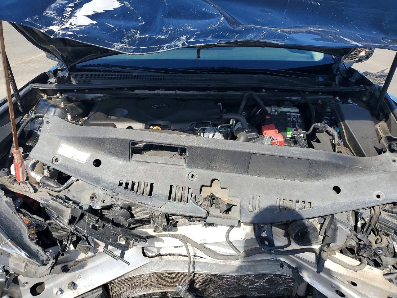 2018 TOYOTA CAMRY SE photo 11