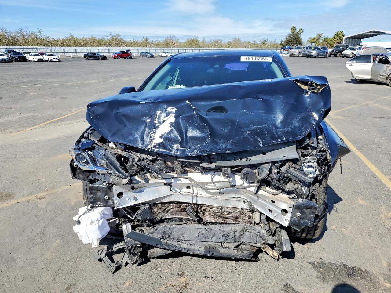 2018 TOYOTA CAMRY SE photo 5