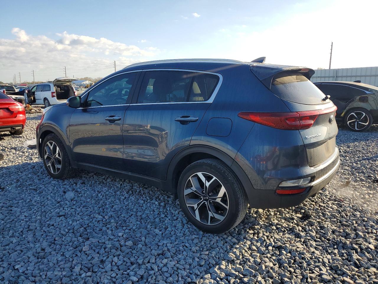 2021 KIA SPORTAGE EX photo 3