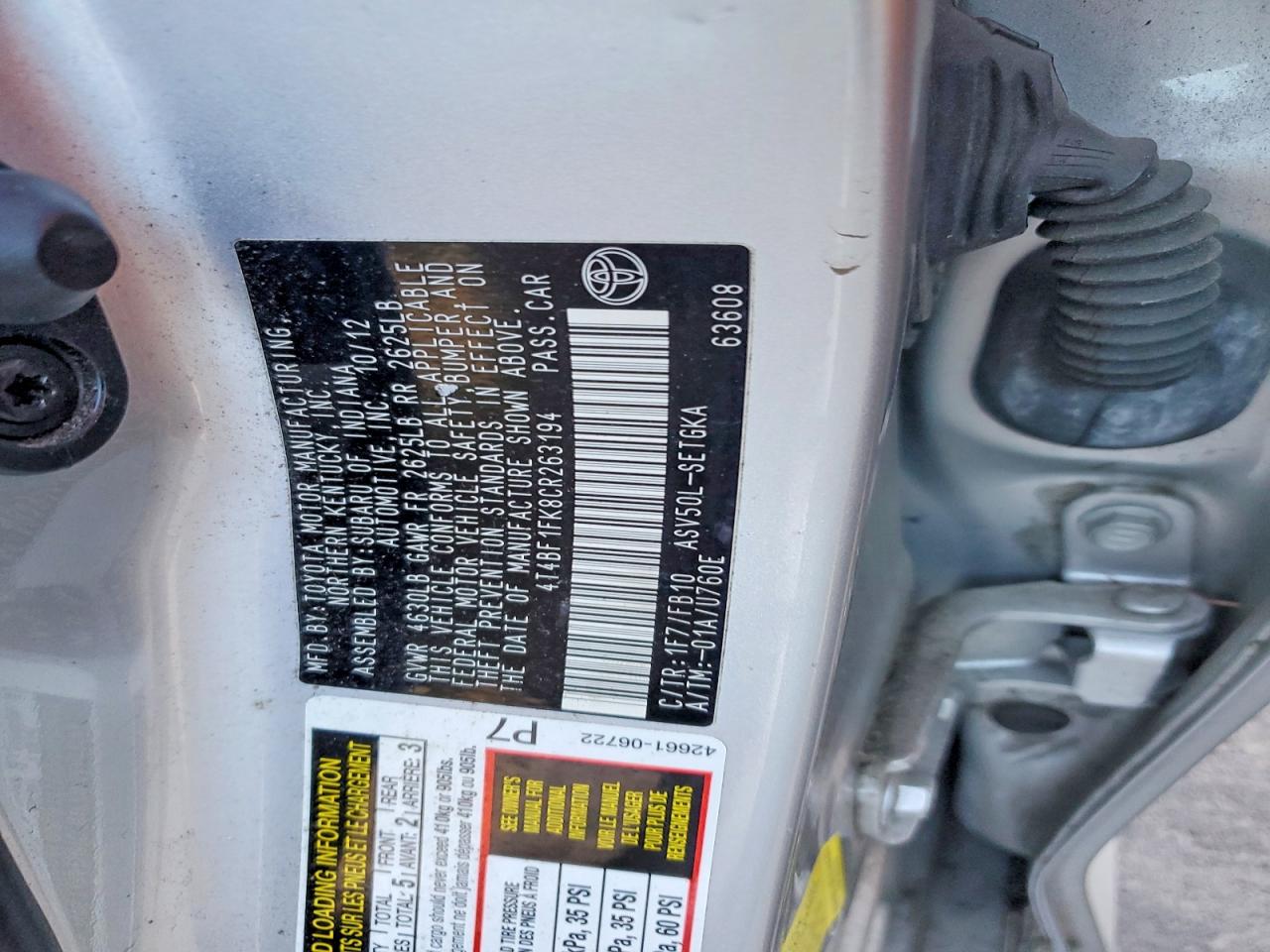 2012 TOYOTA CAMRY XLE photo 12