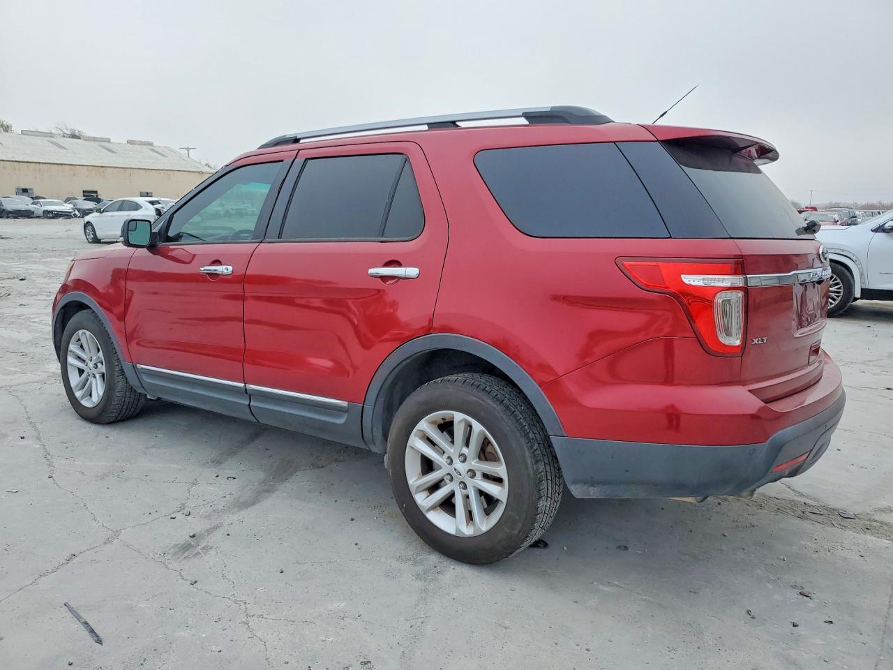 2013 FORD EXPLORER XLT photo 3