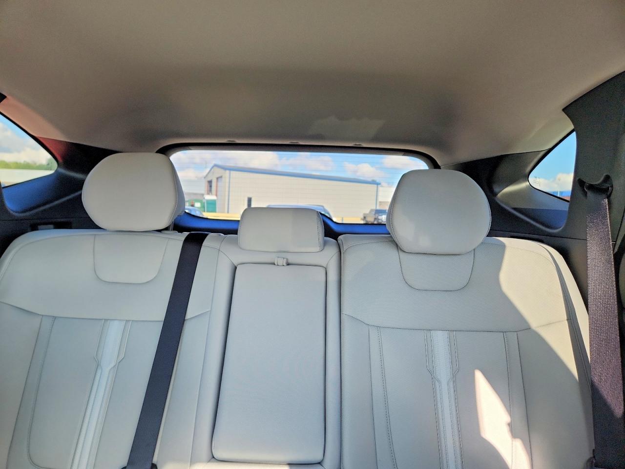 2025 HYUNDAI TUCSON SEL photo 10