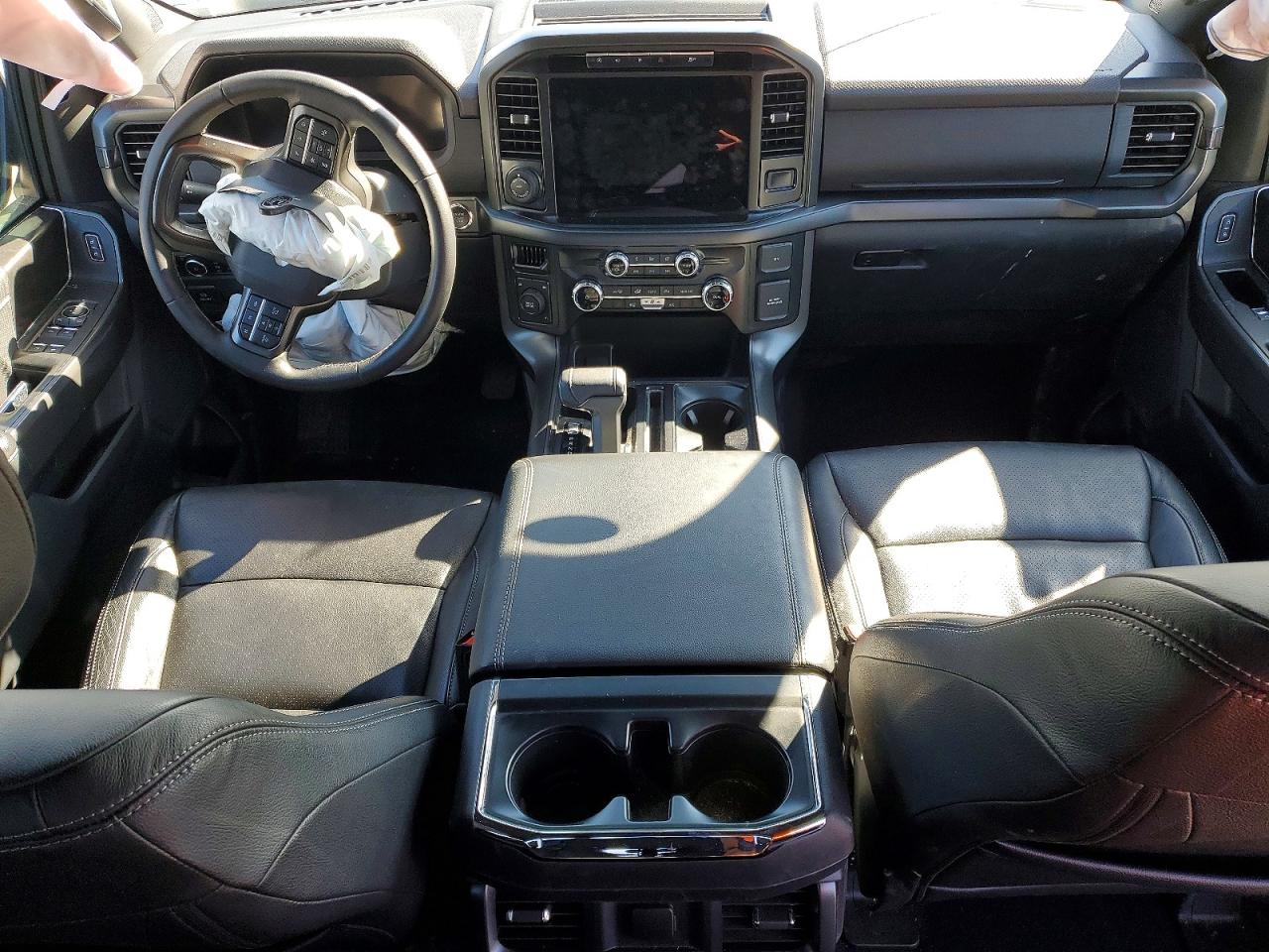 2024 FORD F150 XLT photo 8