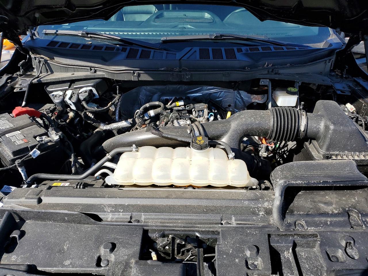 2024 FORD F150 XLT photo 11