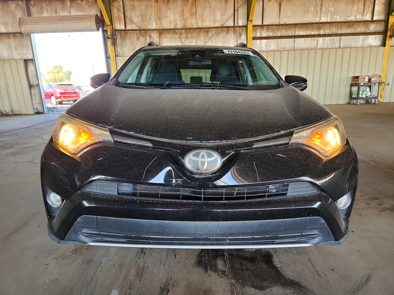 2017 TOYOTA RAV4 XLE photo 5