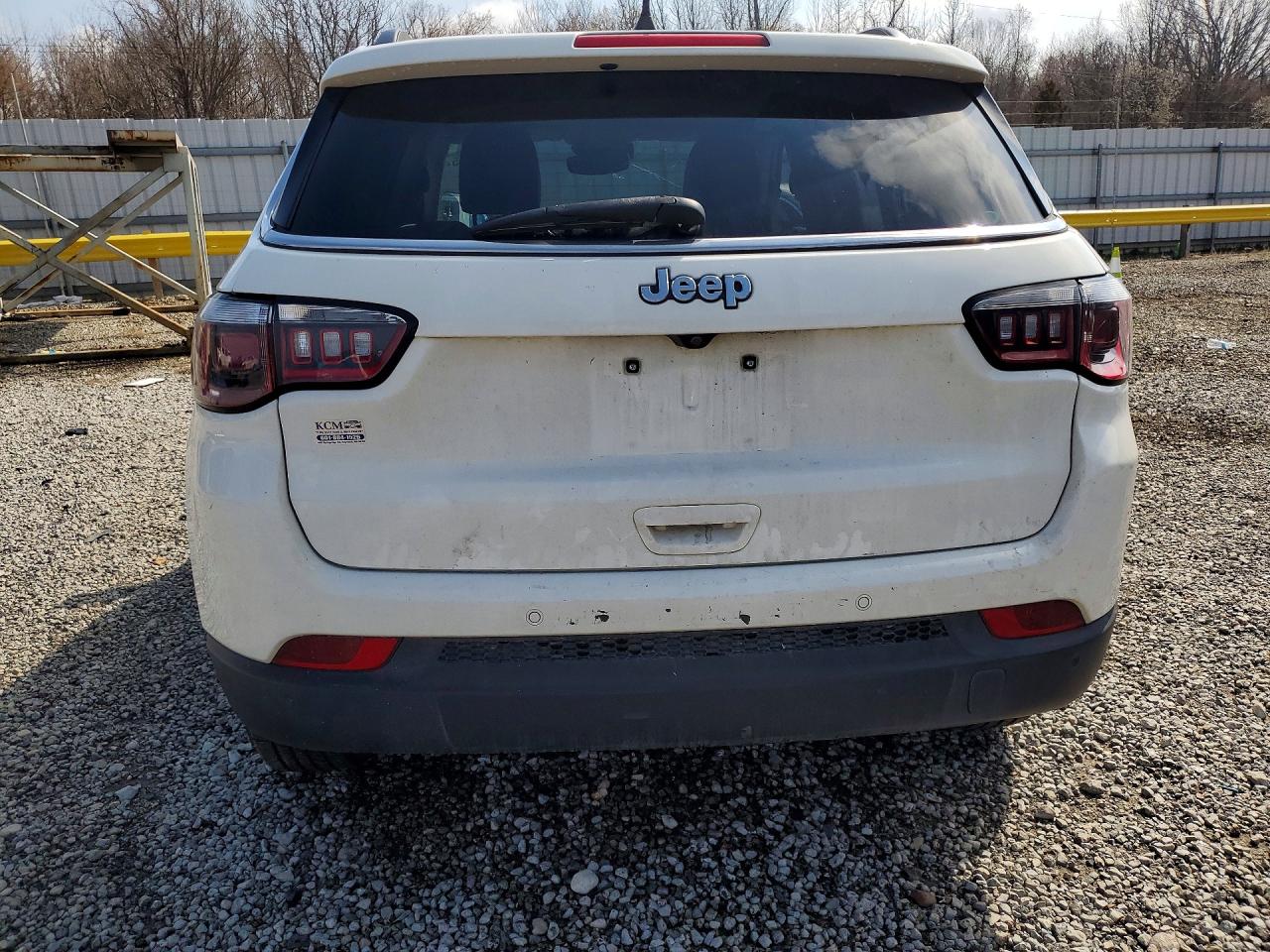 2019 JEEP COMPASS LATITUDE photo 11