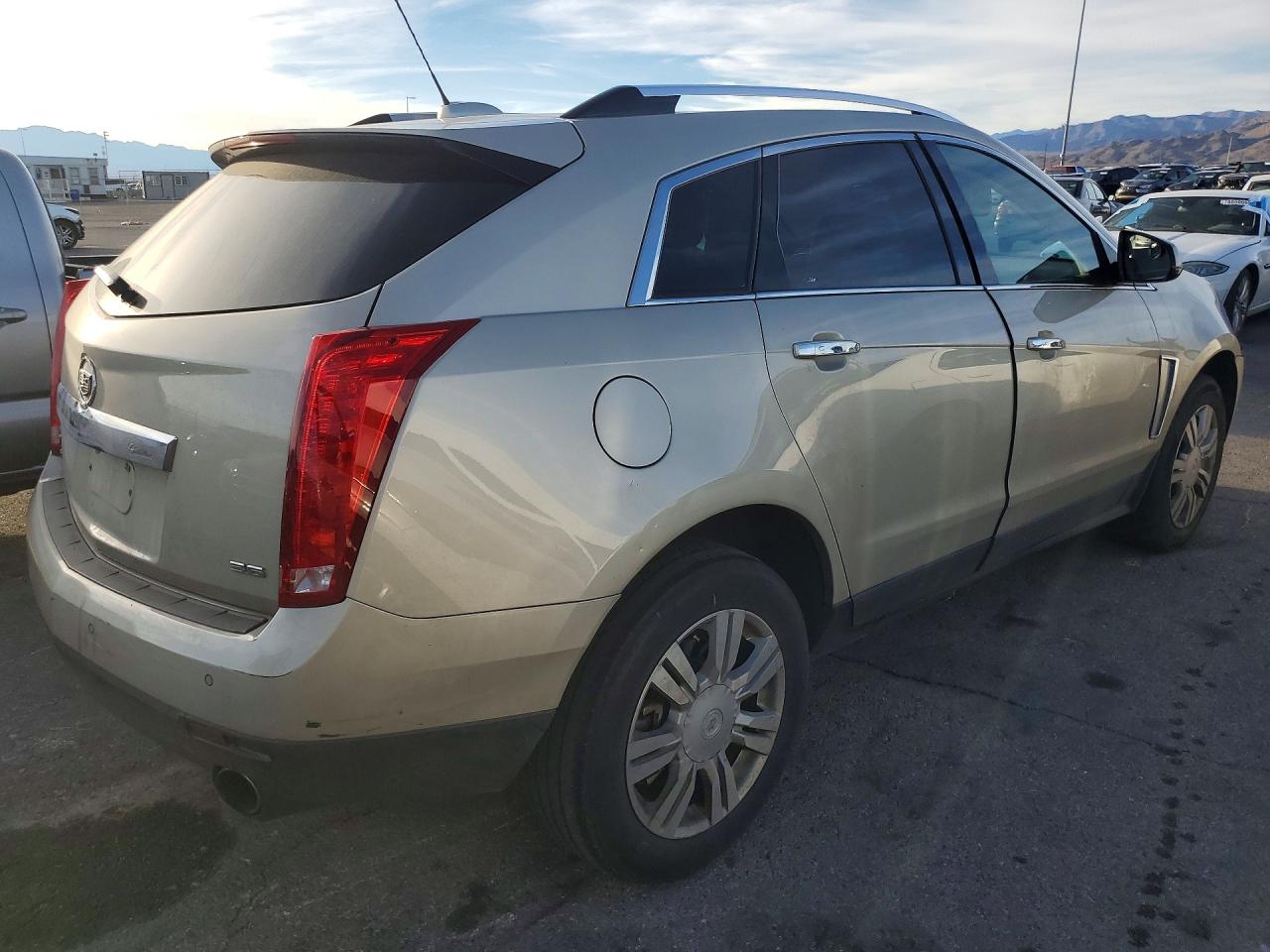 2016 CADILLAC SRX LUXURY COLLECTION photo 5