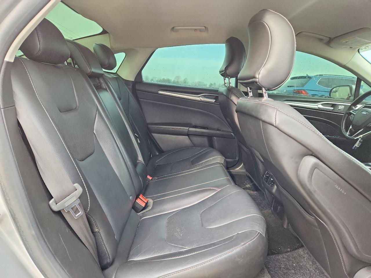 2016 FORD FUSION TITANIUM photo 19