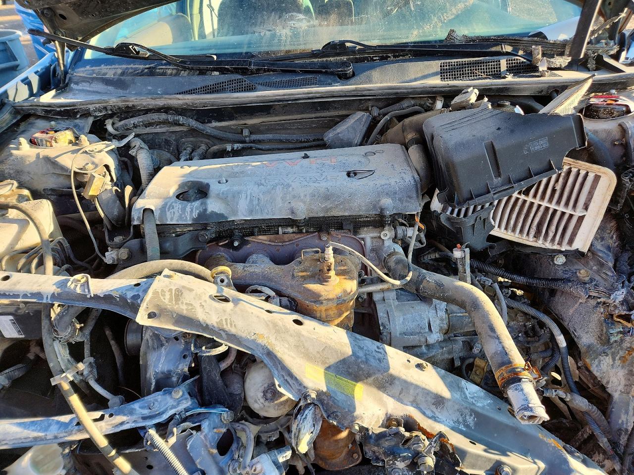 2004 TOYOTA CAMRY LE photo 21