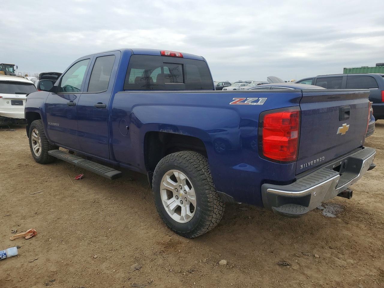 2014 CHEVROLET SILVERADO K1500 LT photo 3