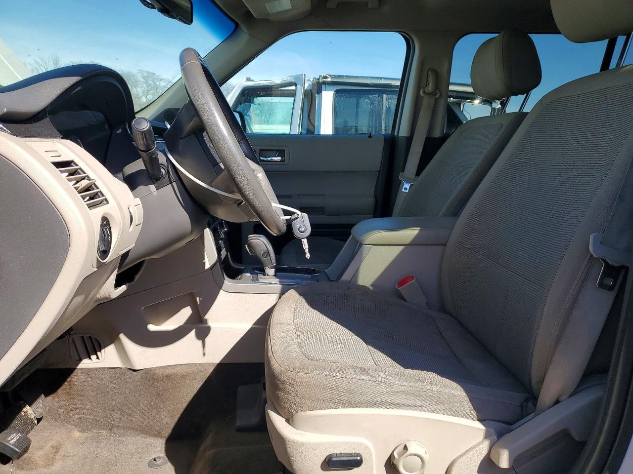 2011 FORD FLEX SE photo 13