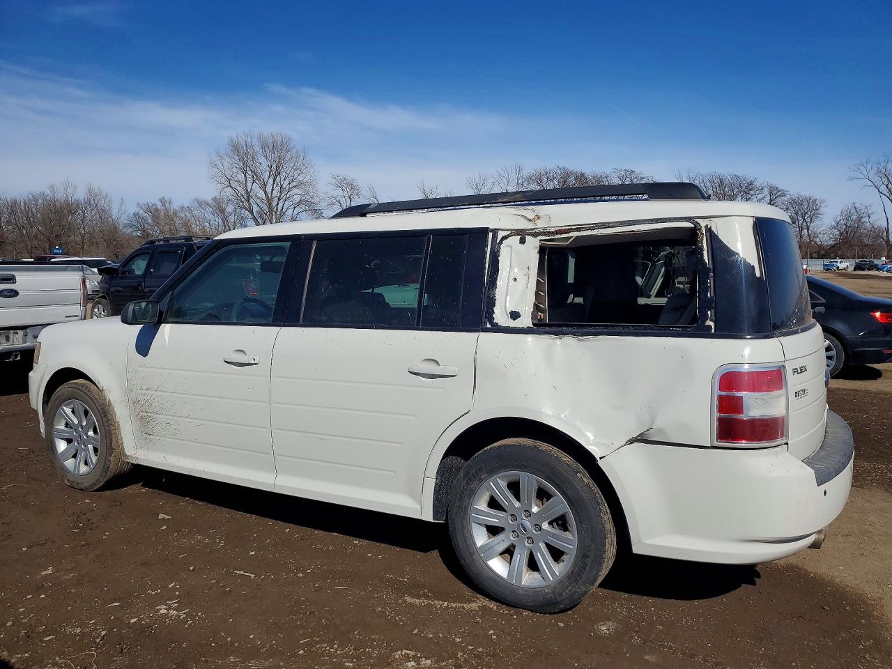 2011 FORD FLEX SE photo 3