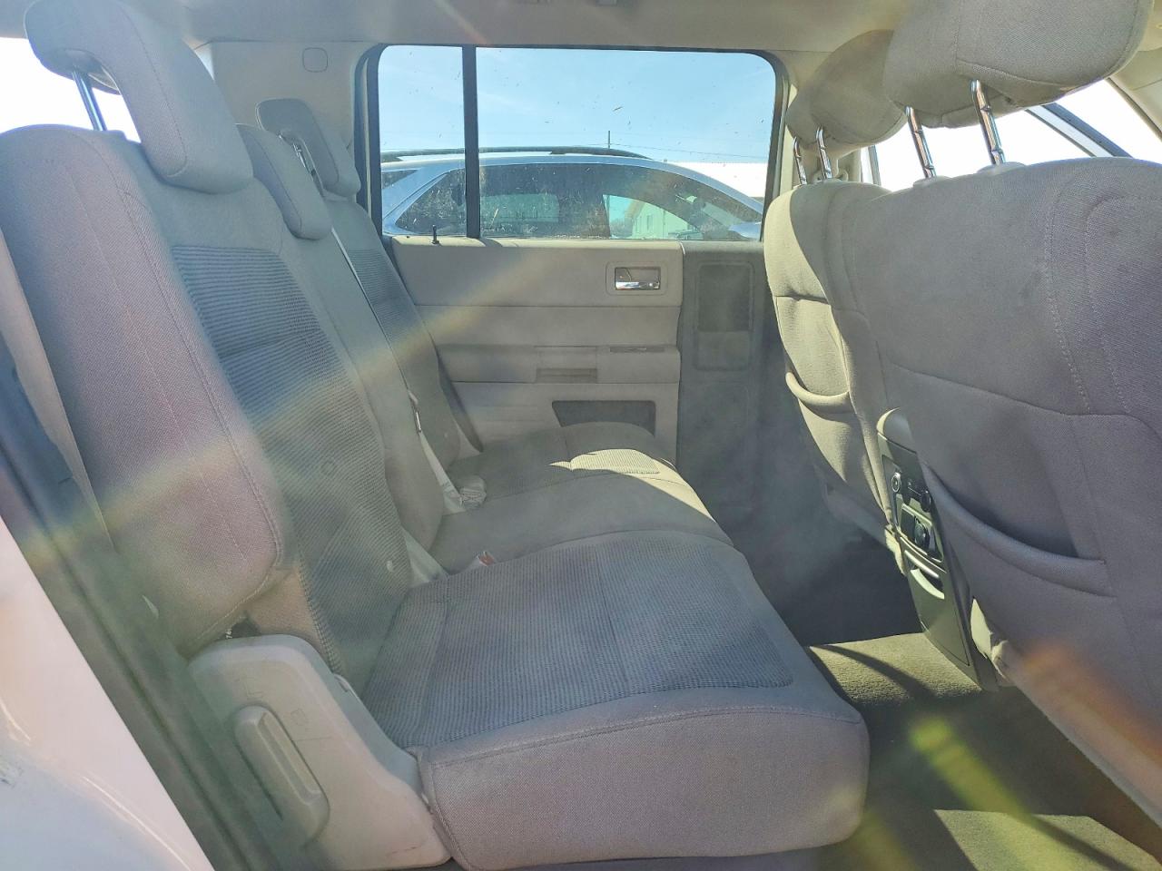 2011 FORD FLEX SE photo 21