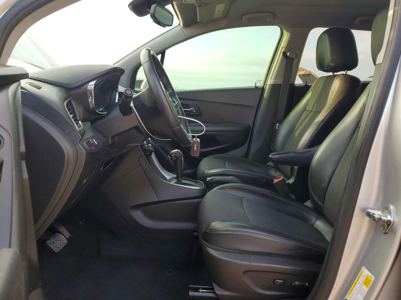 2019 CHEVROLET TRAX 1LT photo 13