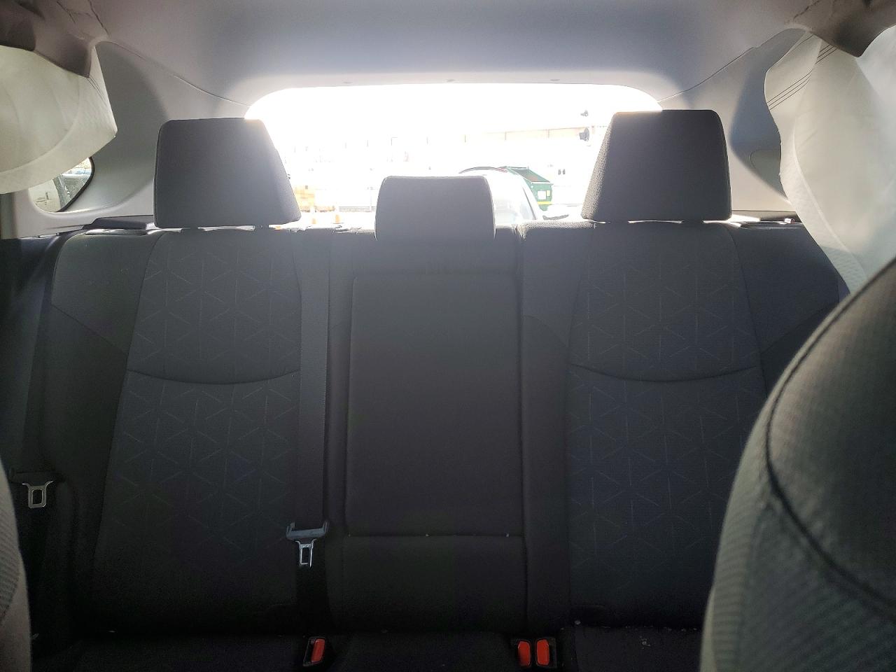 2024 TOYOTA RAV4 XLE photo 10