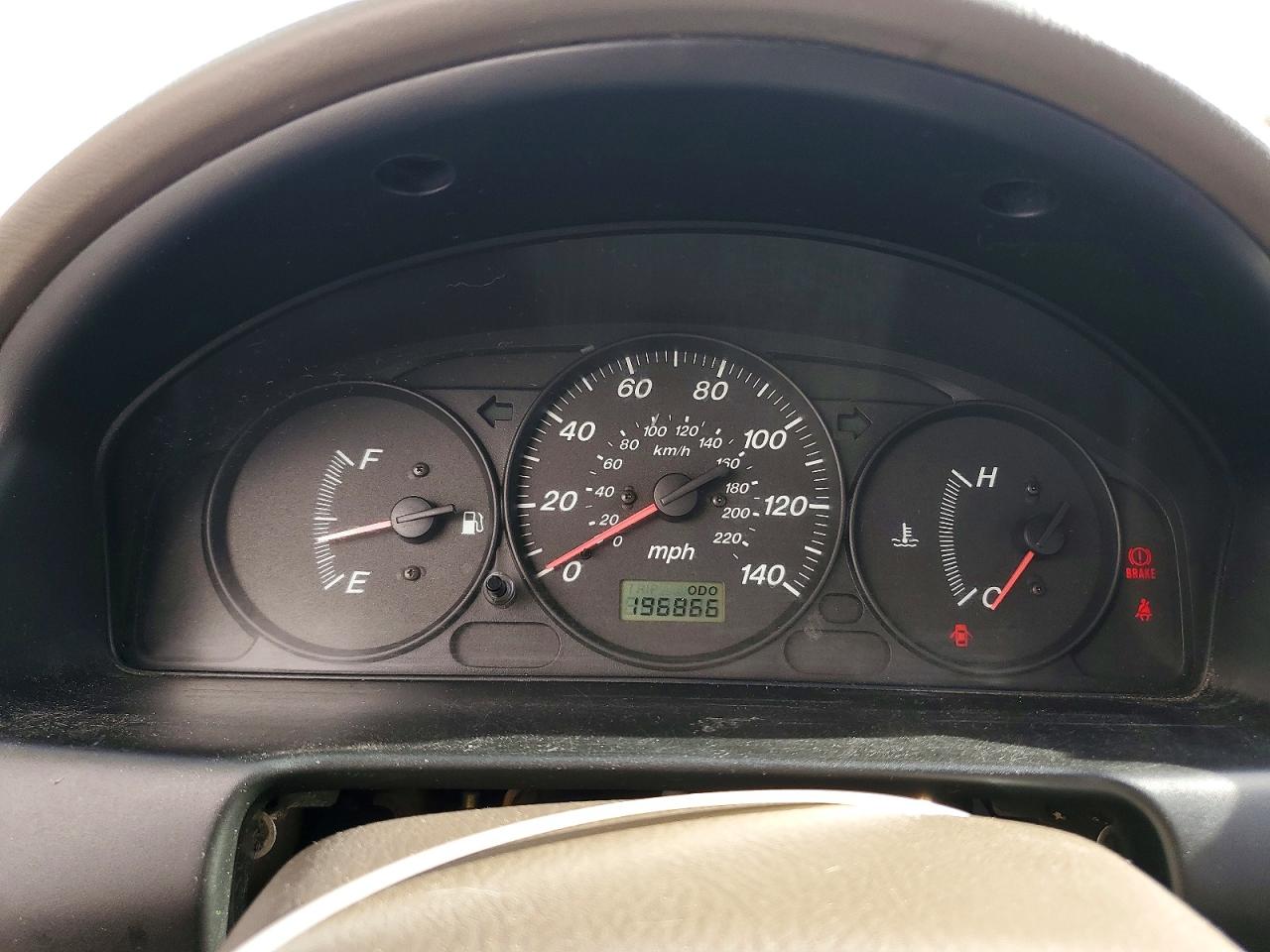 2001 MAZDA PROTEGE DX photo 17