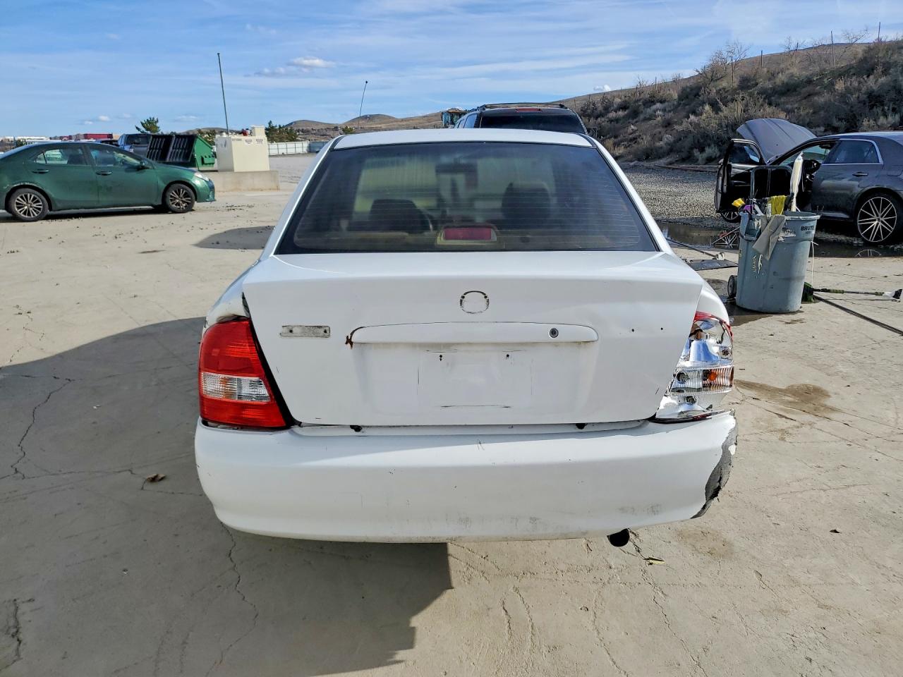 2001 MAZDA PROTEGE DX photo 11