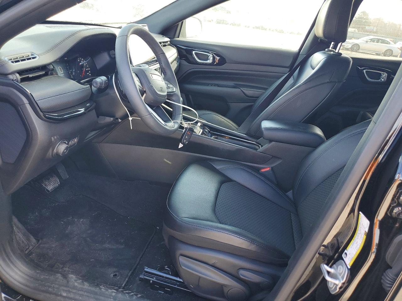 2025 JEEP COMPASS LATITUDE photo 13