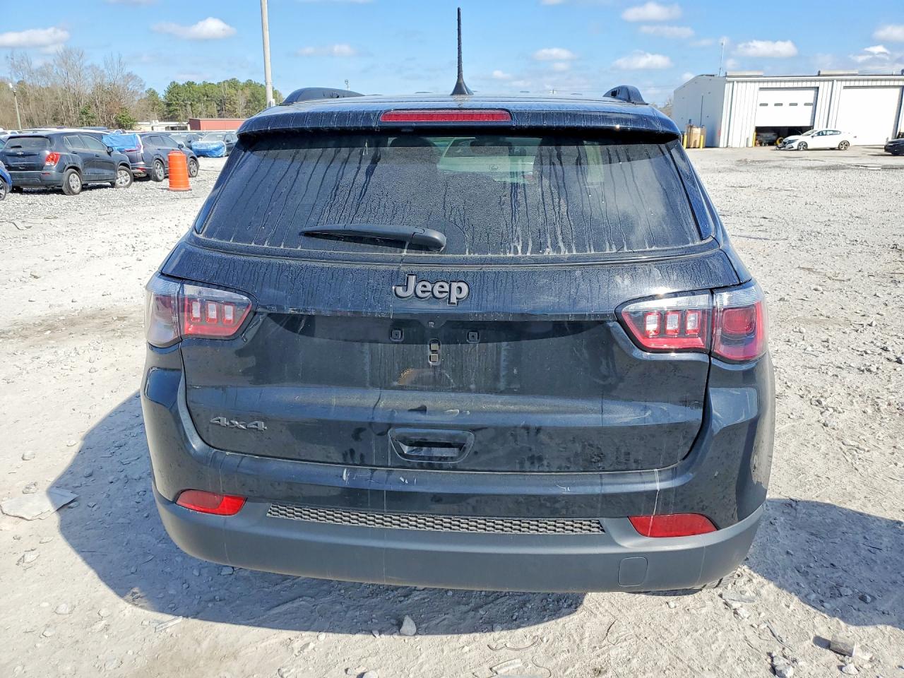 2025 JEEP COMPASS LATITUDE photo 11