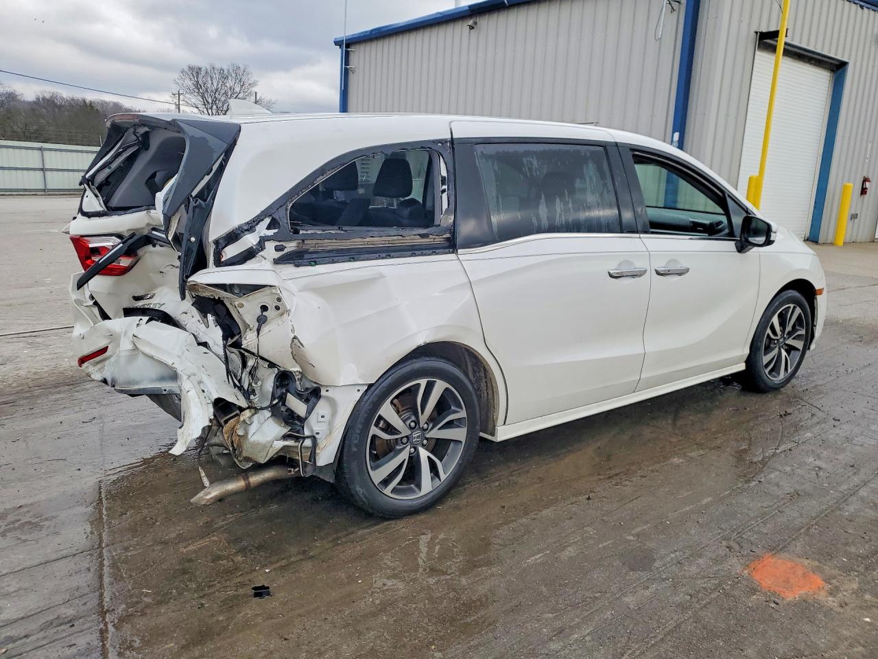 2024 HONDA ODYSSEY TOURING photo 5