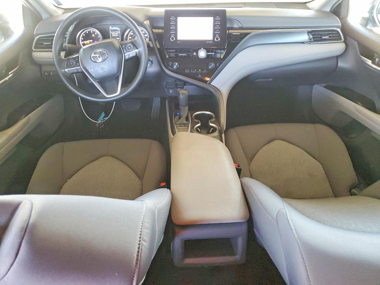 2024 TOYOTA CAMRY photo 8