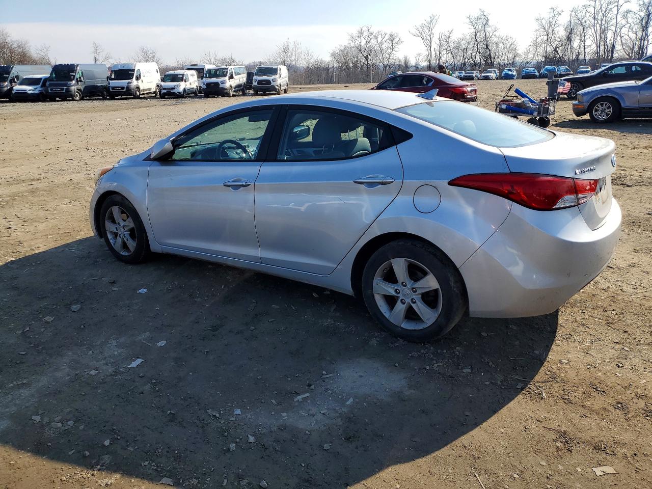2013 HYUNDAI ELANTRA GLS photo 4