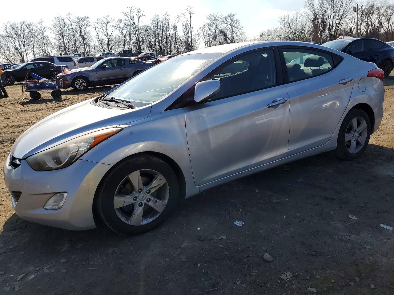 2013 HYUNDAI ELANTRA