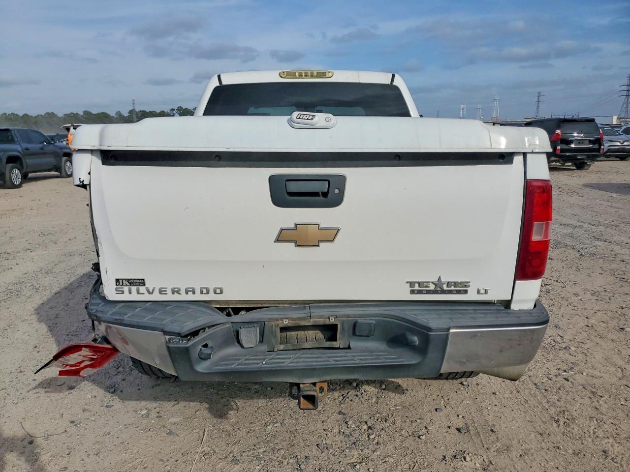 2009 CHEVROLET SILVERADO C1500 LT photo 6