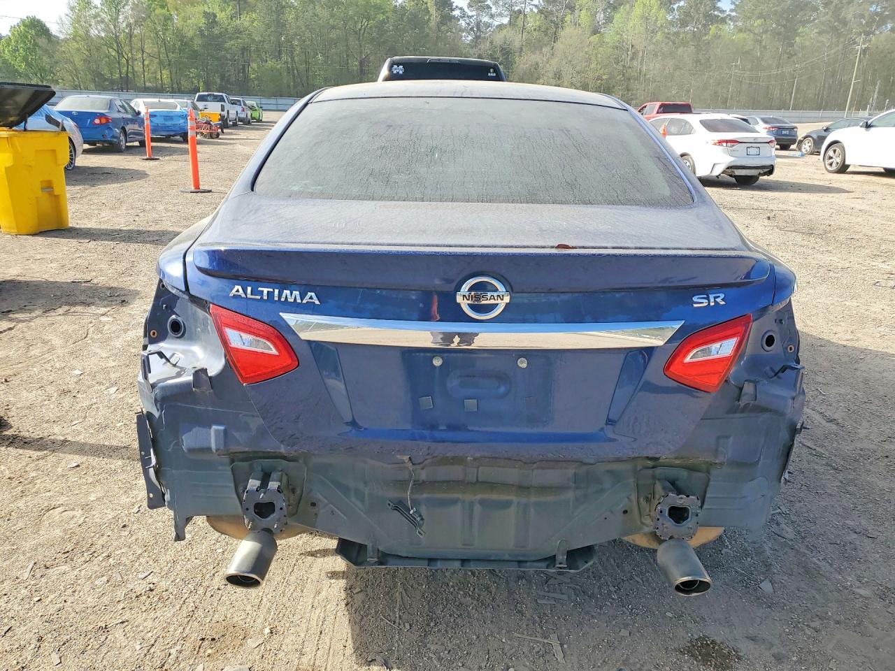 2016 NISSAN ALTIMA 2.5 SR photo 16