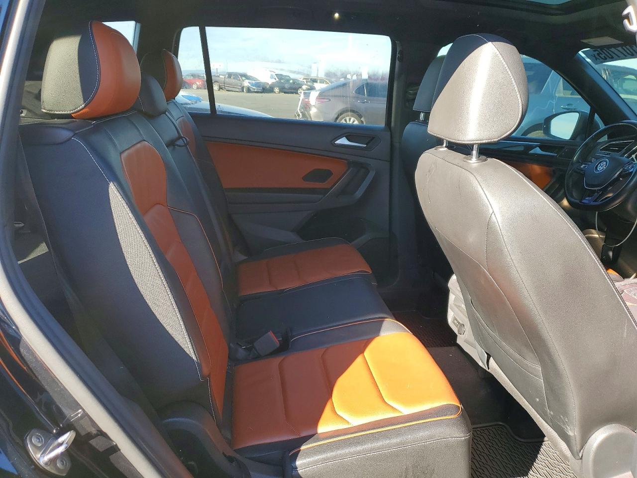 2021 VOLKSWAGEN TIGUAN SEL PREMIUM R-LINE photo 21