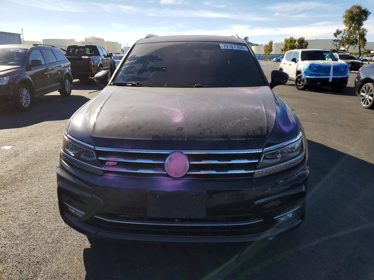 2021 VOLKSWAGEN TIGUAN SEL PREMIUM R-LINE photo 9