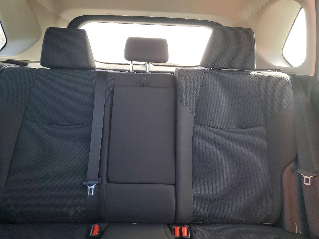2025 TOYOTA RAV4 LE photo 28