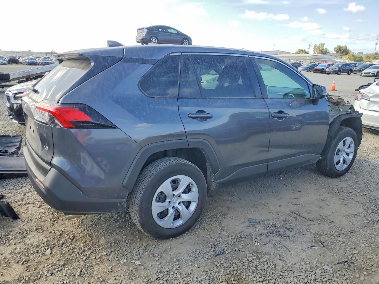 2025 TOYOTA RAV4 LE photo 7