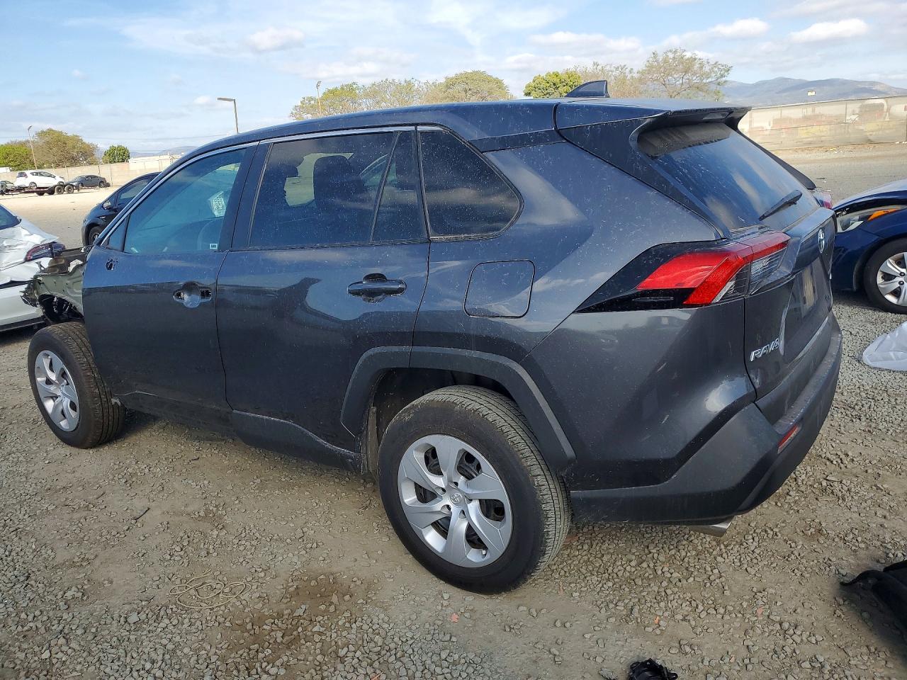 2025 TOYOTA RAV4 LE photo 4