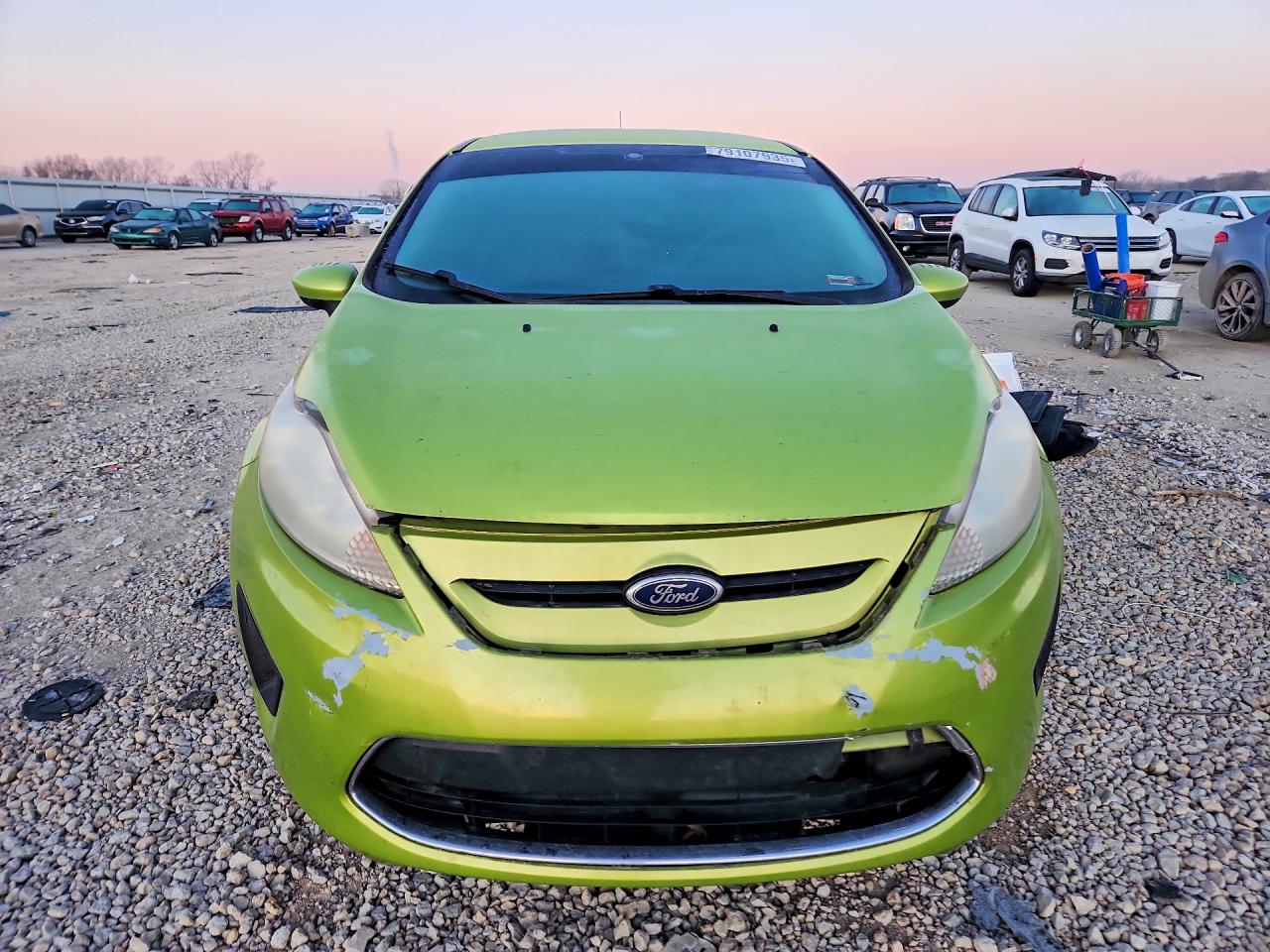 2011 FORD FIESTA SE photo 9