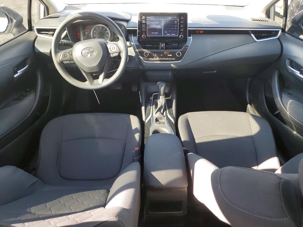 2020 TOYOTA COROLLA LE photo 15