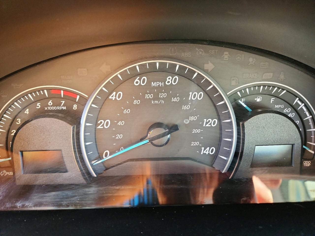 2012 TOYOTA CAMRY LE photo 17
