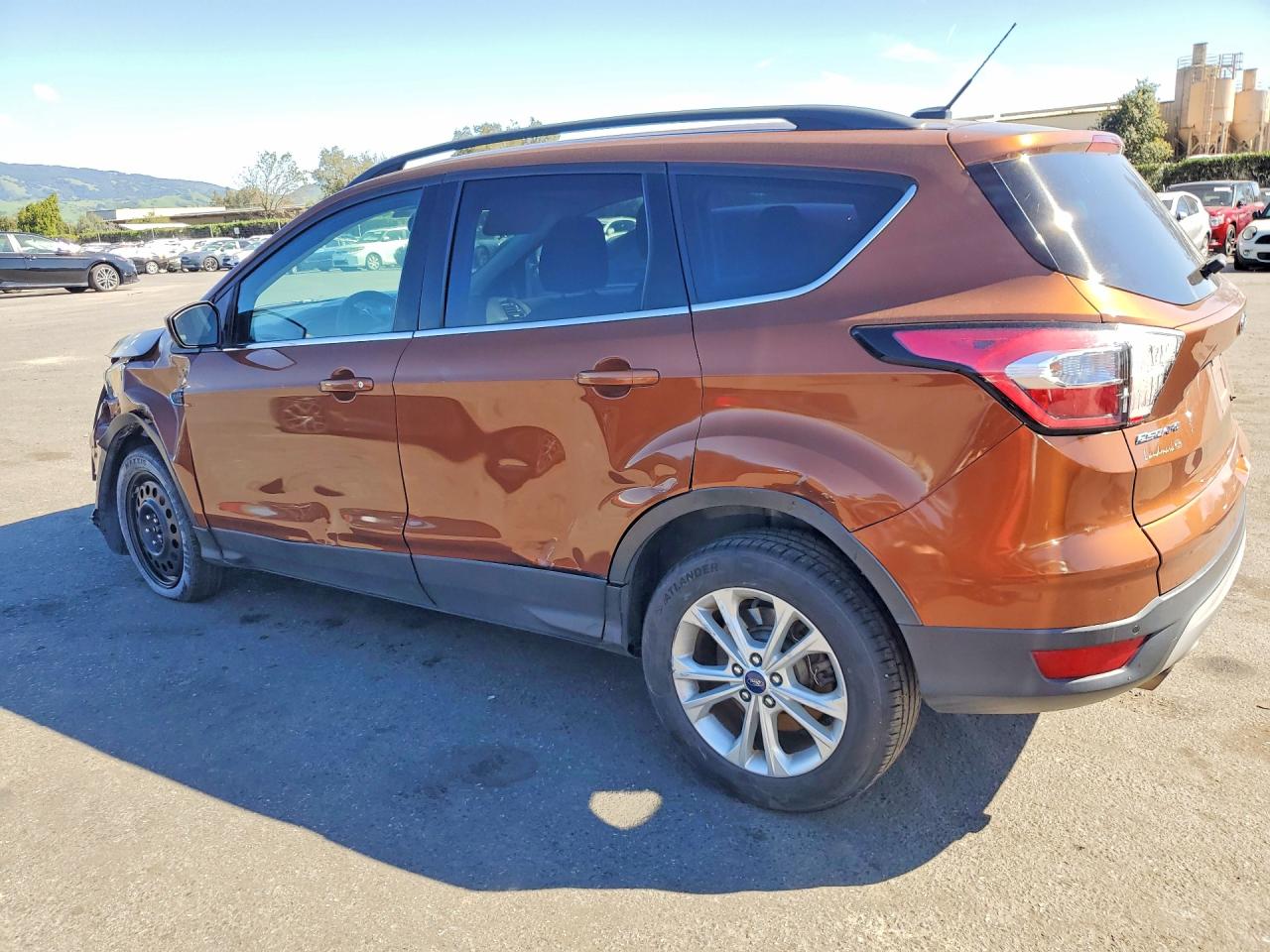 2017 FORD ESCAPE SE photo 2