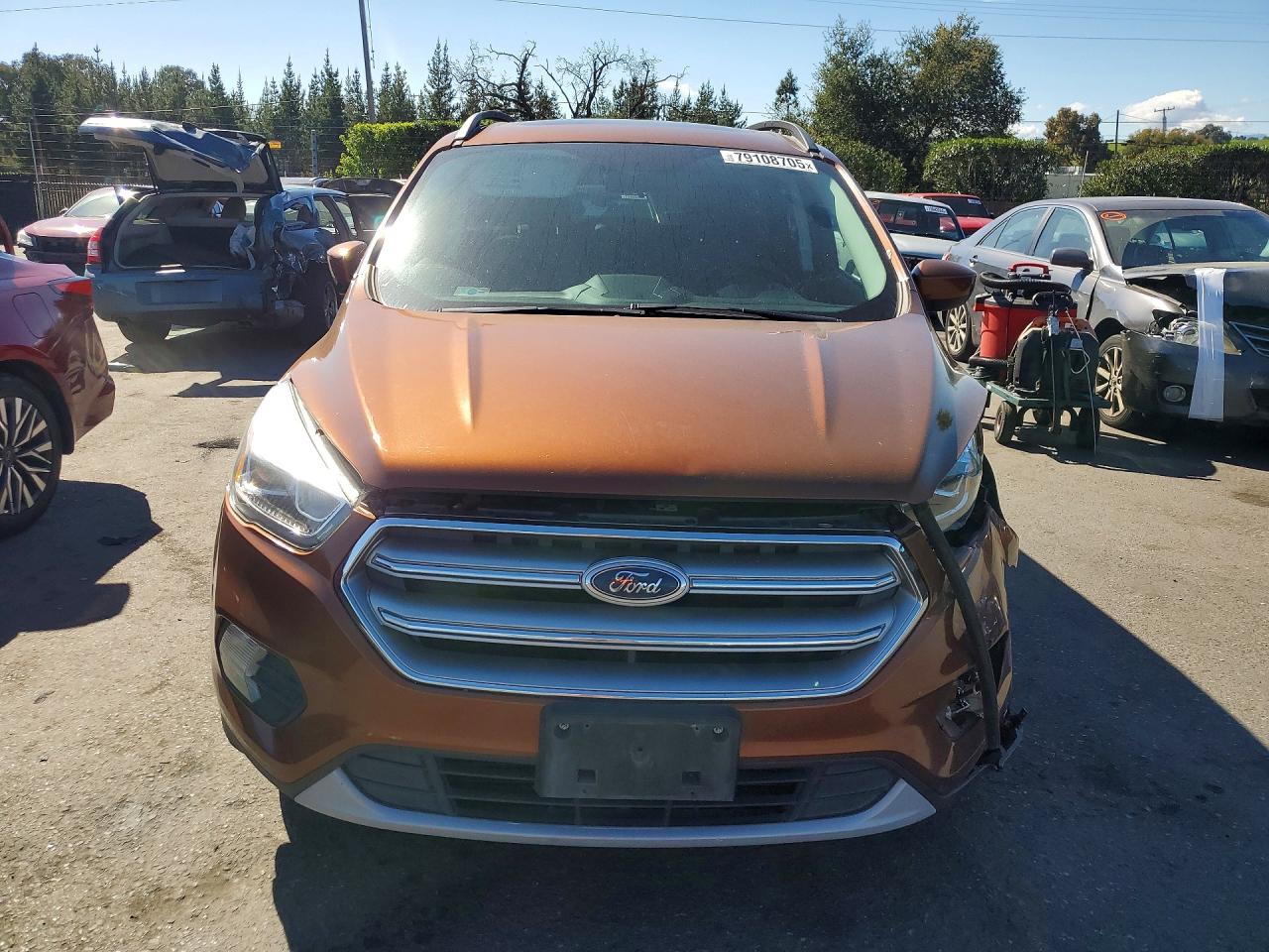 2017 FORD ESCAPE SE photo 5