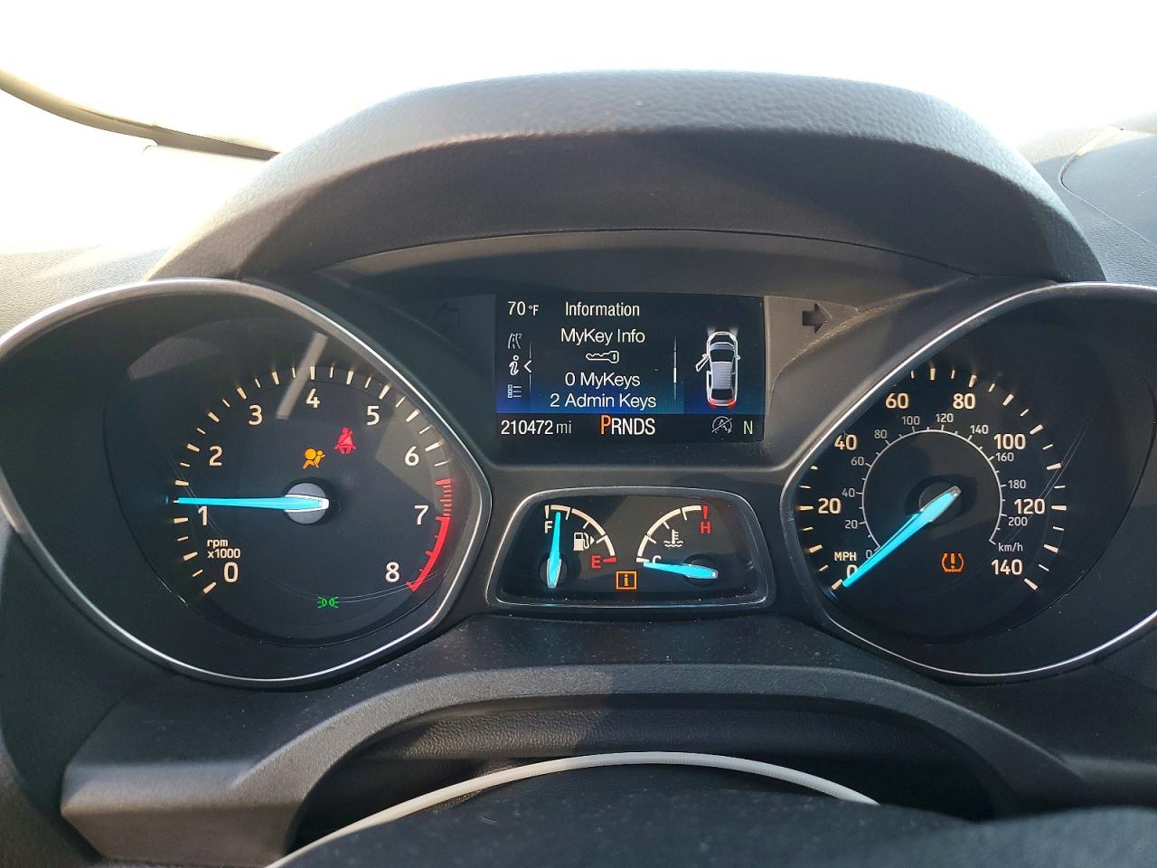 2017 FORD ESCAPE SE photo 9
