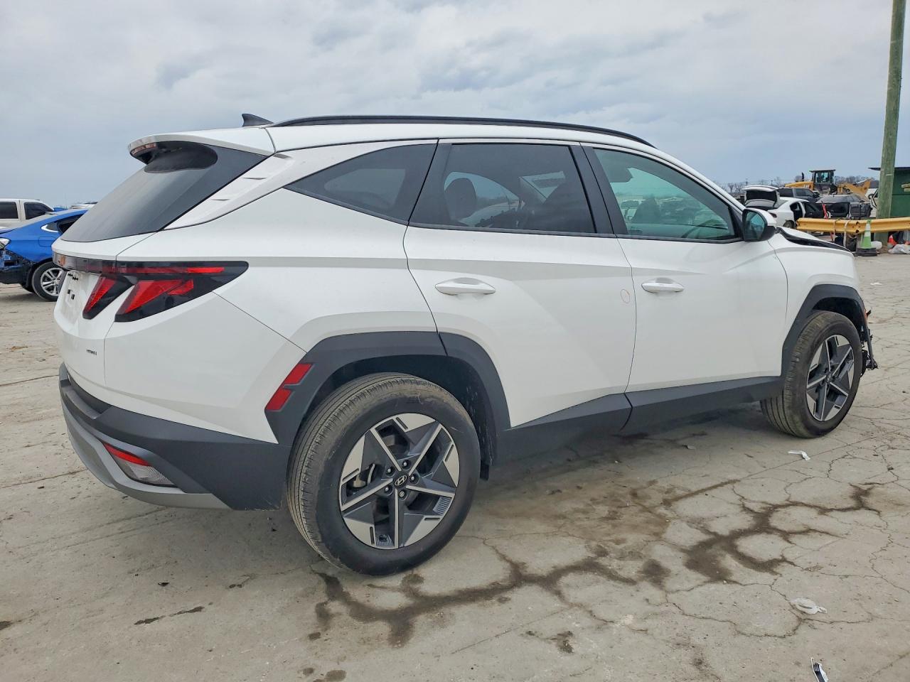 2025 HYUNDAI TUCSON SEL photo 7