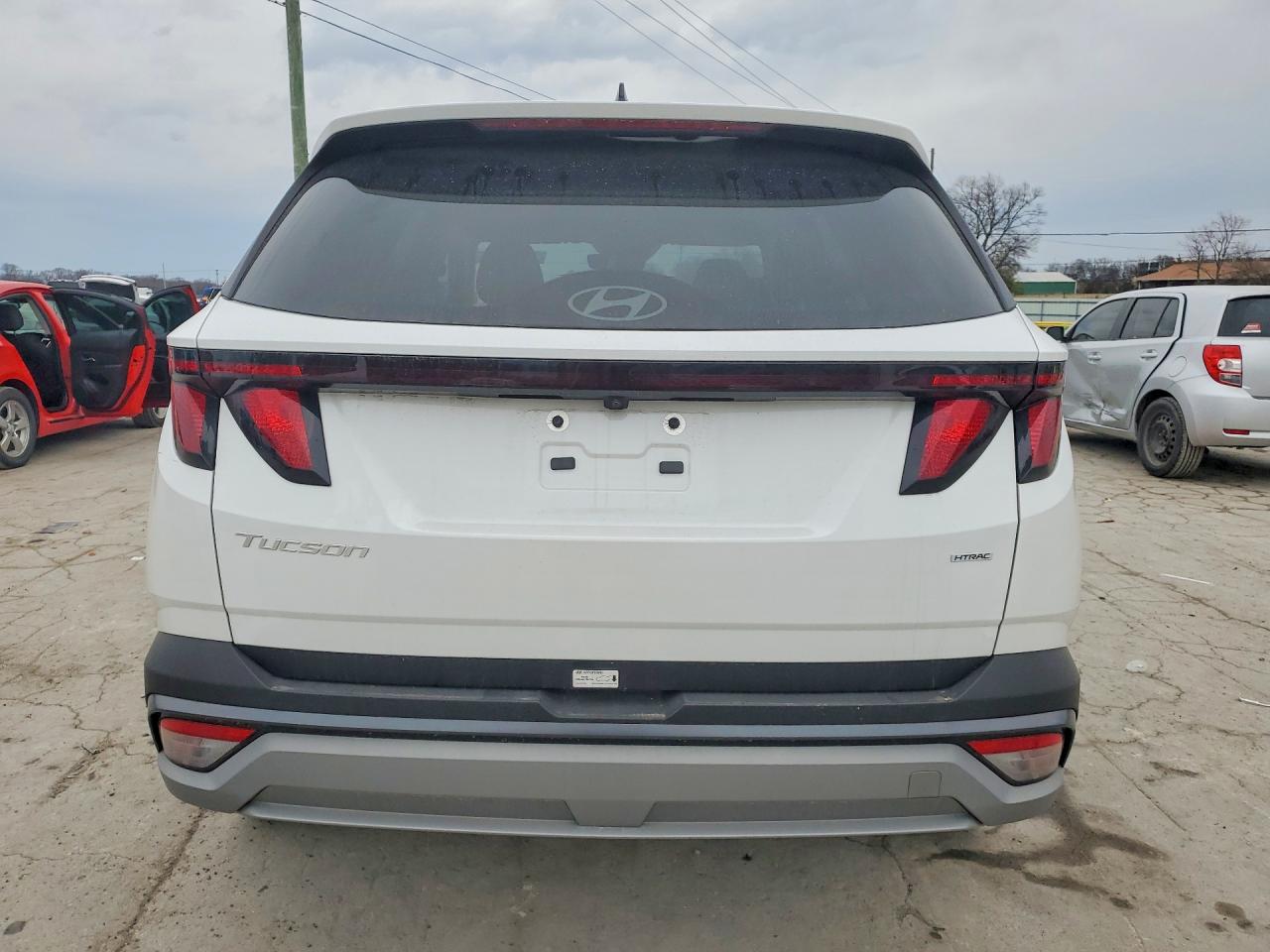 2025 HYUNDAI TUCSON SEL photo 16