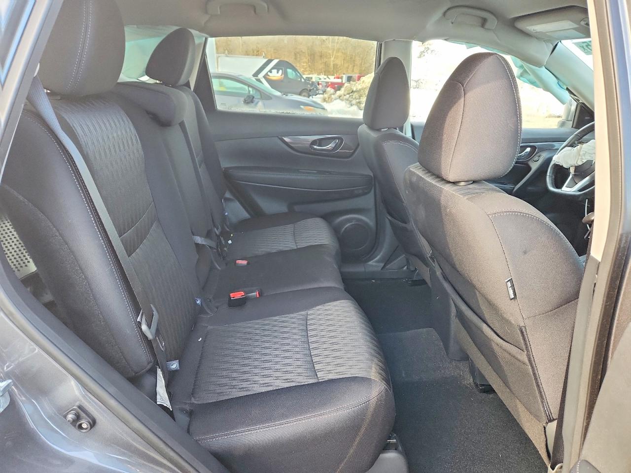 2019 NISSAN ROGUE SV photo 28